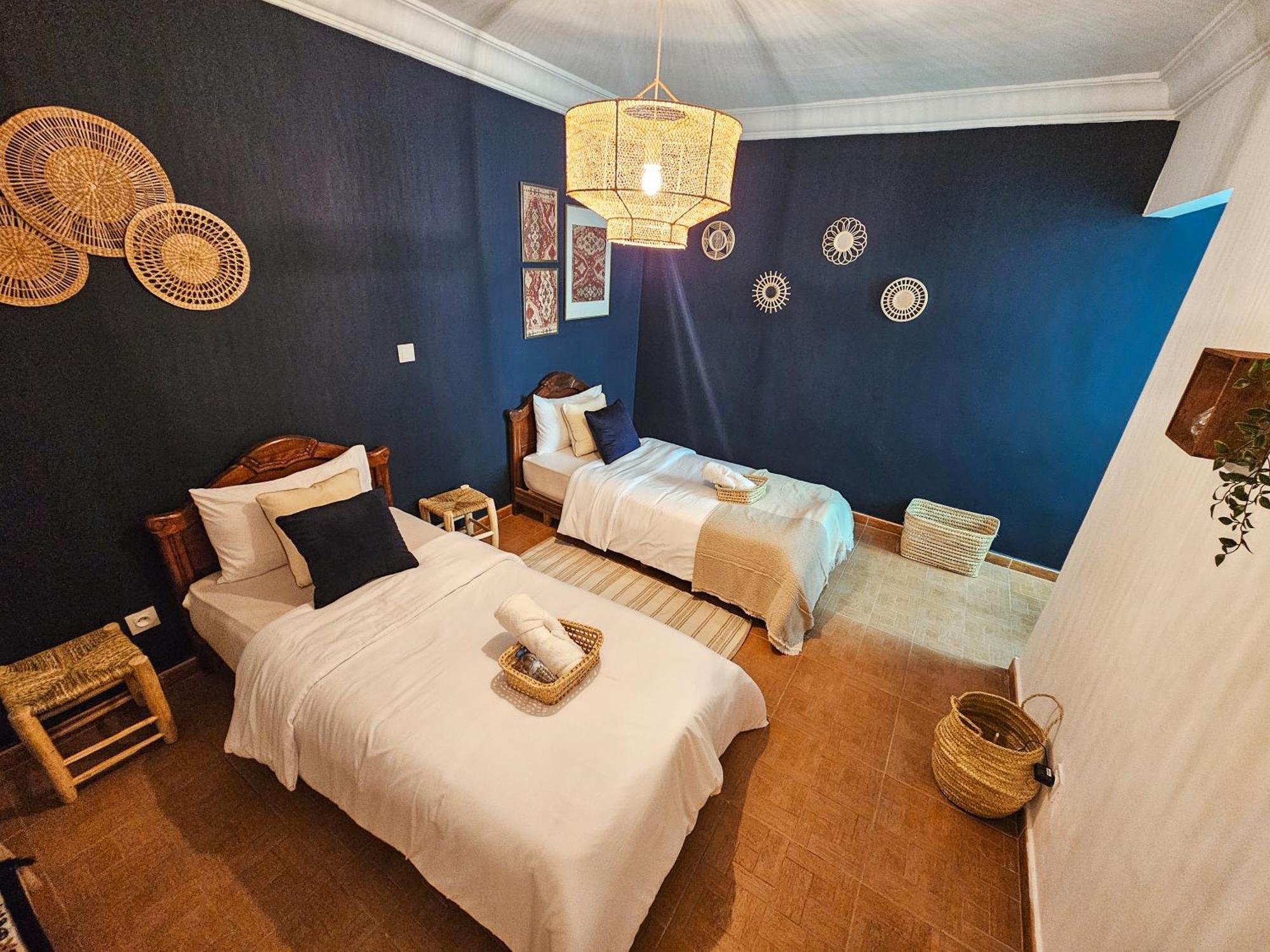 Boulevard - Stylish & Elegant Sea View - Amazing Location *